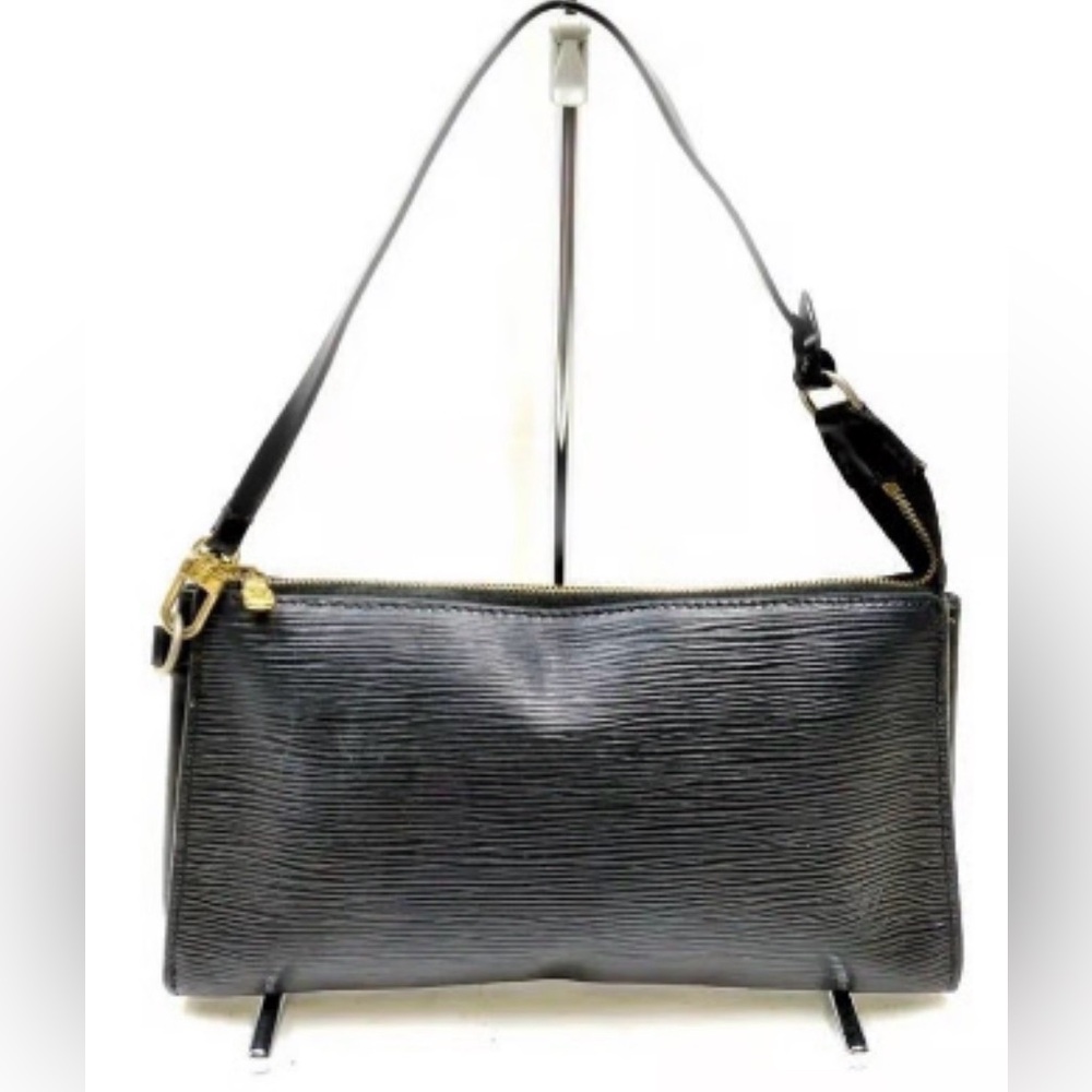 LV Epi Pochette Accessories 24 Black